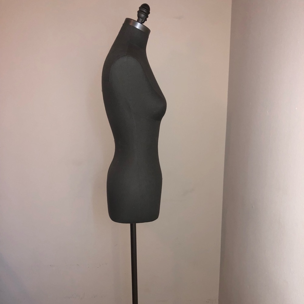 Mannequin Form - Picture 2 of 6